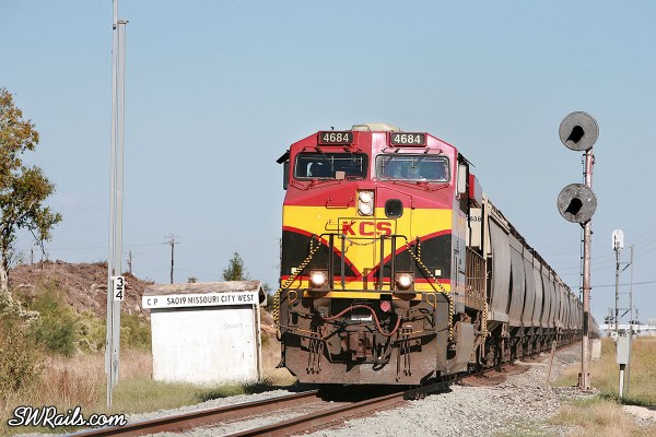 KCS grain train at Missouri City, TX