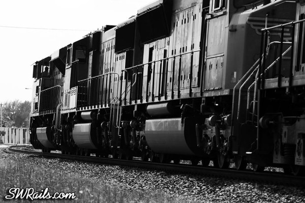 UP SD70ACe 8365 at Missouri City TX with an IHOSA intermodal train.