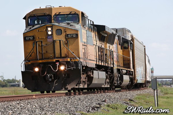 UP 6712 in C&NW colors at Sugar Land, TX