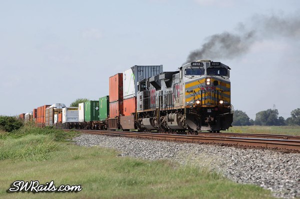 KCS AC4400CW 4612 at Sugar Land TX