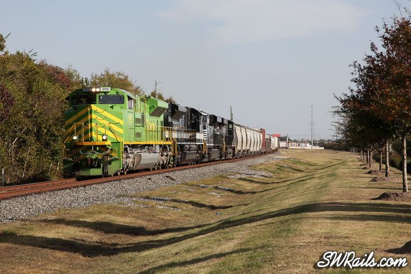 NS 1072 (Illinois terminal Heritage) leads UP freight train MEWEY-21 at Stafford, TX on 11/21/2012
