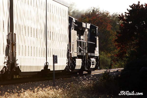 KCSM AC4400CW 4529 on KCS freight train at Rosenberg, TX