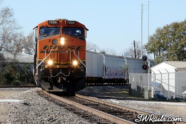 BNSF 7205 at Manchester Jct in Houston TX