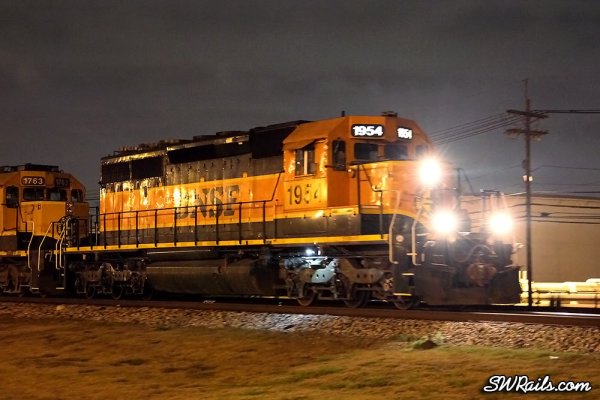 BNSF SD40-2 1954 at Pasadena TX
