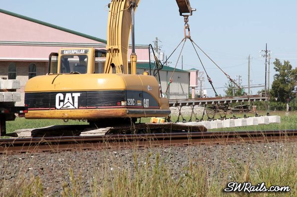 concrete crosstie placement on Union Pacific Glidden sub