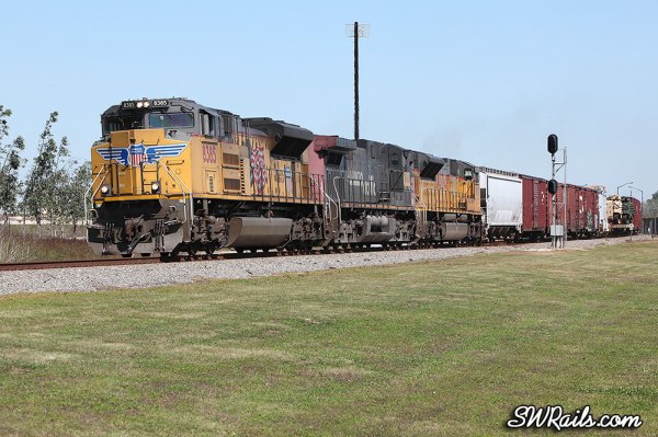 UP freight train QEWWC led by SD70ACe 8385