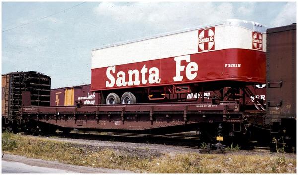 1955 vintage ATSF TOFC flat car and ATSF piggyback trailer