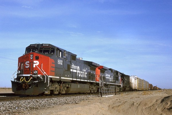 SP-Dash 9-44CW 8102-WEST-OF-YUMA,-AZ-JULY-26,-1994